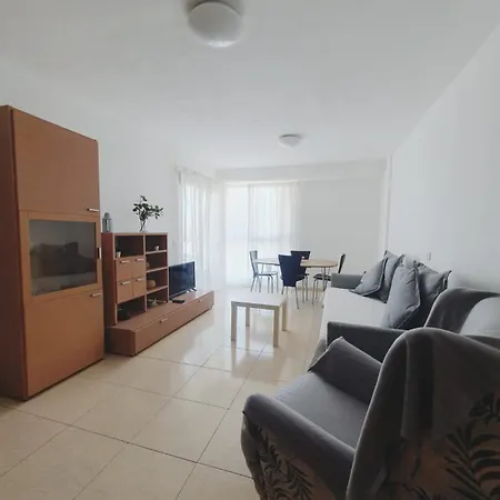 Apartamento El Medano, Near The Beach. *
